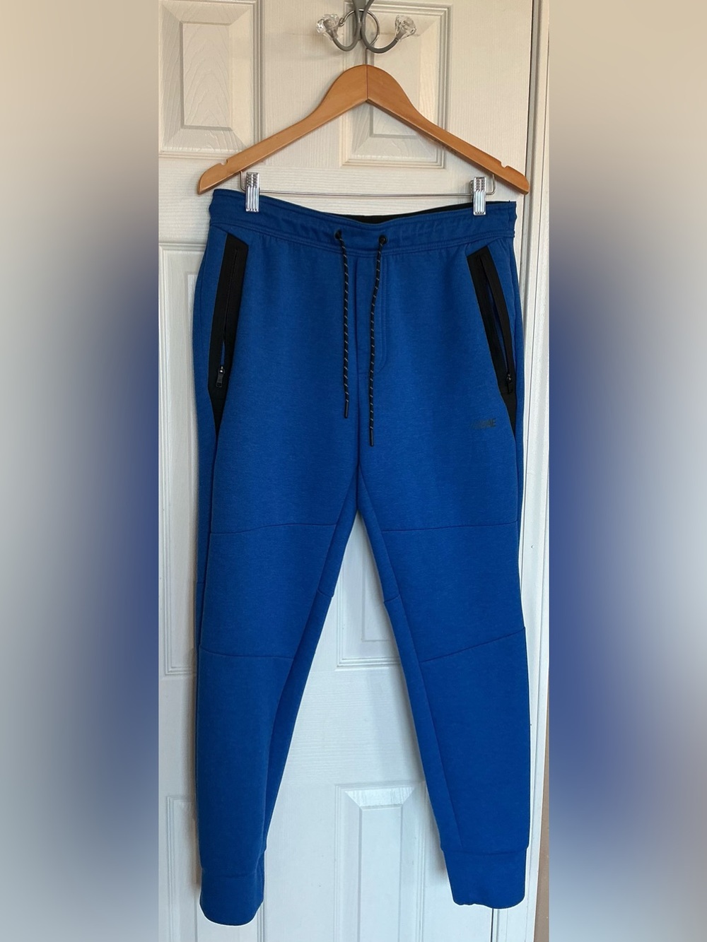 American Eagle Outfitters activewear bright blue & black trim sweat pants Size M